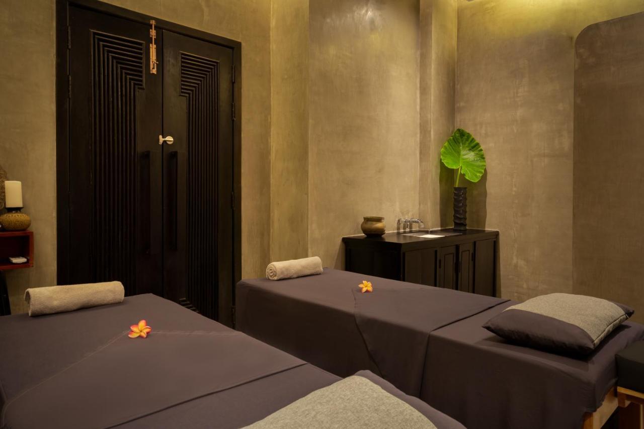 Eightfold Urban Resort Сием Реап Екстериор снимка A spa treatment room