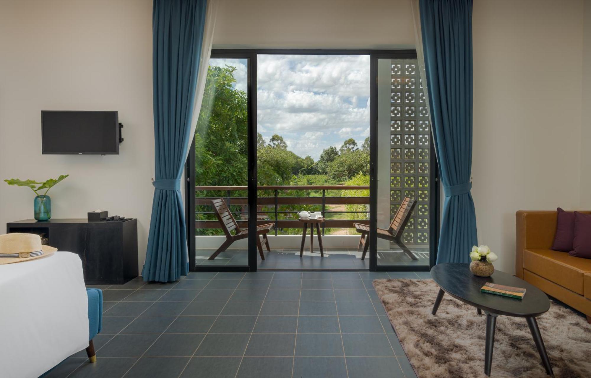 Eightfold Urban Resort Сием Реап Стая снимка Deluxe Room with private balcony